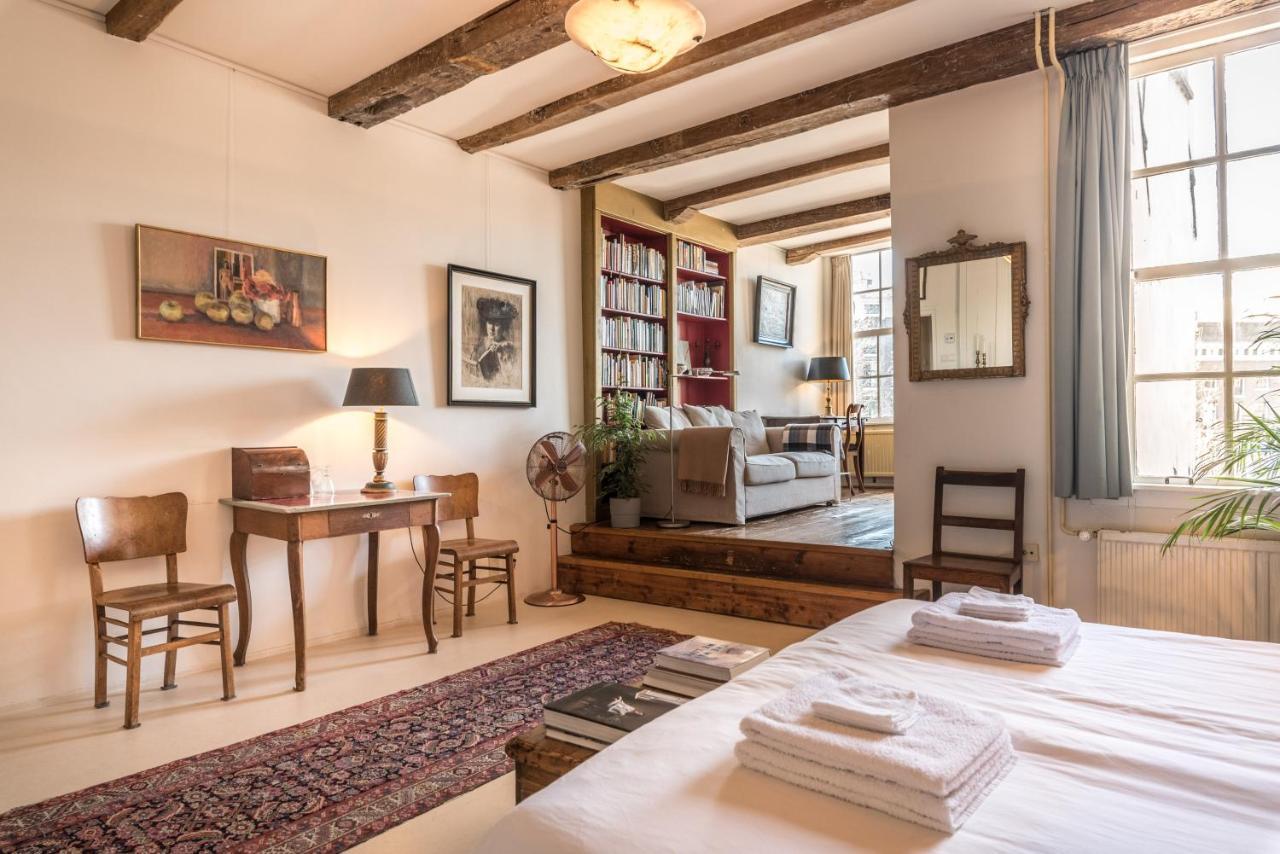 Classy Room 17Th C Canalhouse Amsterdam Exterior foto