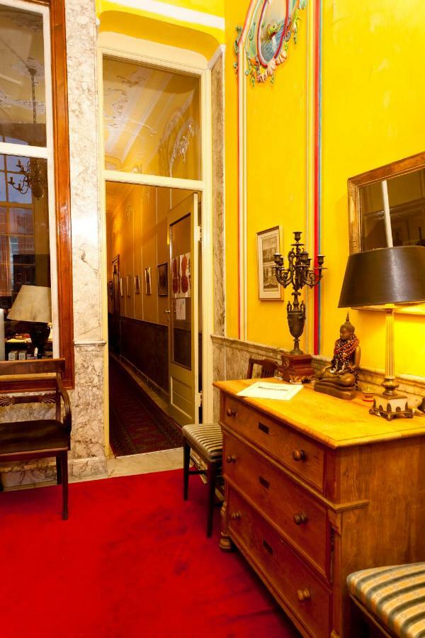 Classy Room 17Th C Canalhouse Amsterdam Exterior foto